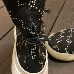 Stella McCartney | Shoes | Nib Stella Mccartney Loop Logo  display picture 1